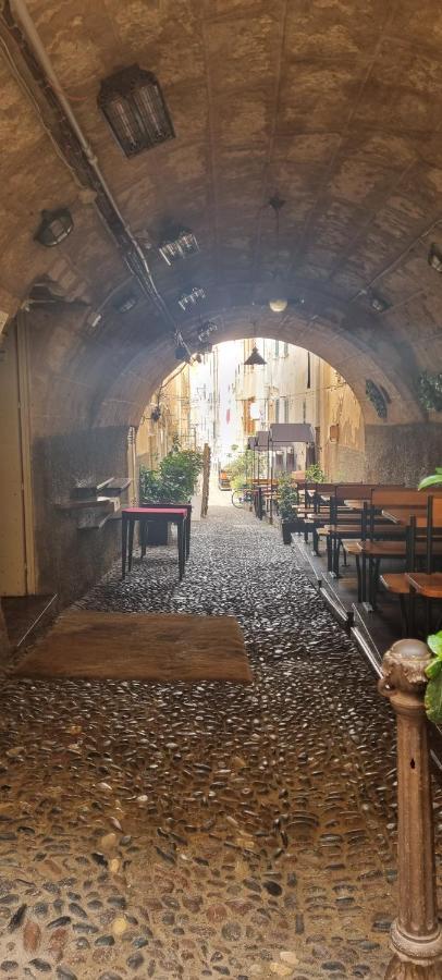 Appartamento In Centro Storico Alghero Ngoại thất bức ảnh